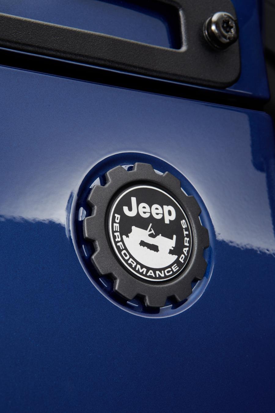 Логотип Jeep Wrangler Unlimited JPP 20 by Mopar (JL) 2020 года  (фото 10 из 16)